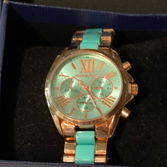 Beautiful Designer Inspired Watches!! - Picture 9 of 13